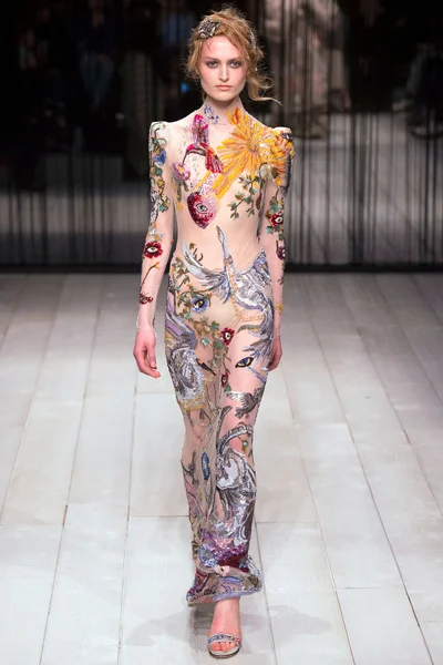 Look 39